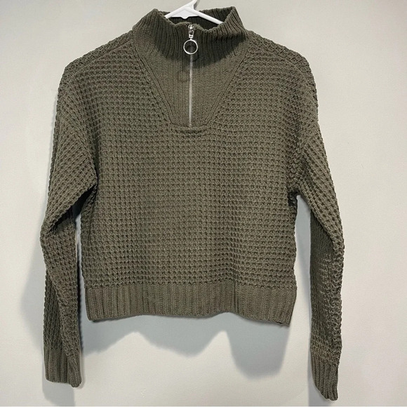 Green Knit Cropped Turtleneck Sz XS - Picture 2 of 10